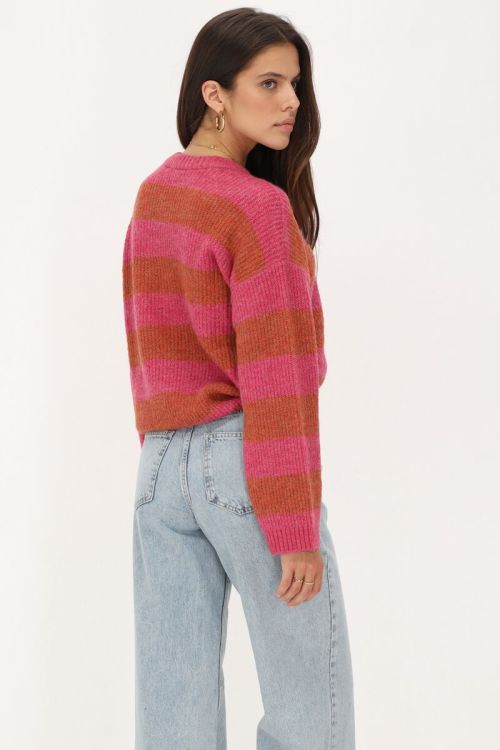 Pink sweater with orange stripes | My Jewellery