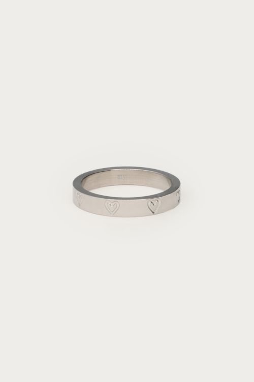 Ring with engraved hearts | My Jewellery