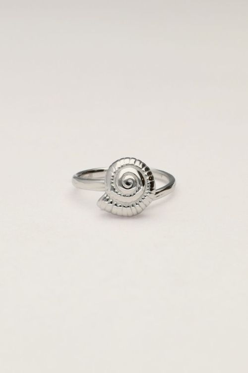 Ring with seashell  | My Jewellery