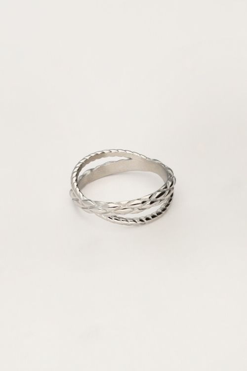 Ring with twisted pattern | My Jewellery