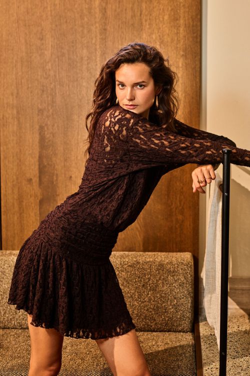 Dark brown short lace dress | My Jewellery