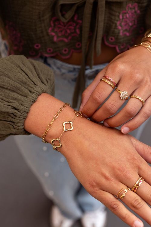 Armband mit fünf Kleeblättern