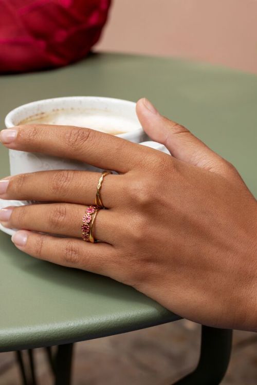 Vintage ring with pink & red flowers