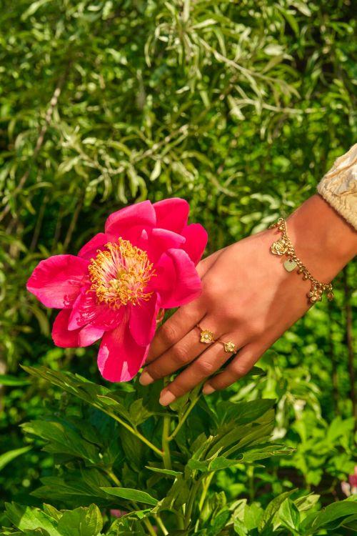 Botanical armband met candy bloemen