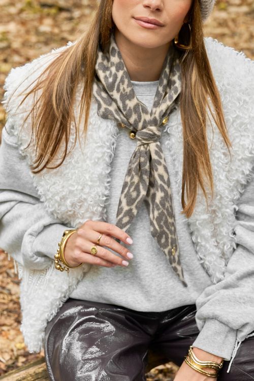Dreiecksschal mit Leopardenmuster 
