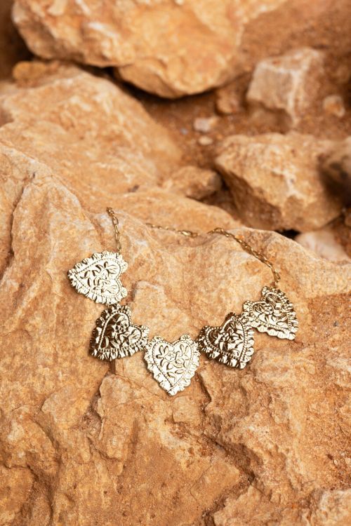 Collier Nomads maxi avec petits cœurs