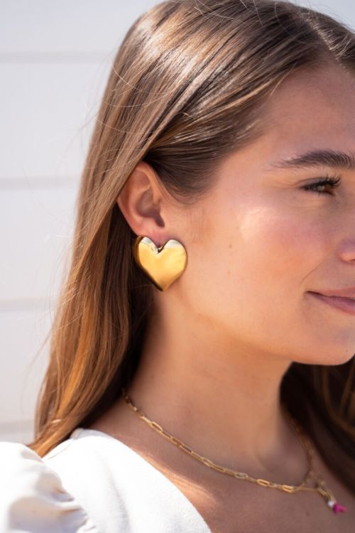 studs with statement heart | My Jewellery