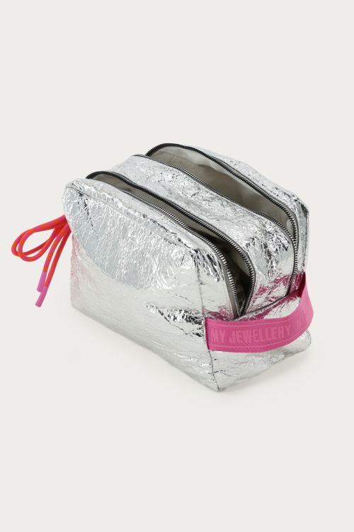Silver-coloured toiletry bag with pink bow | My Jewellery