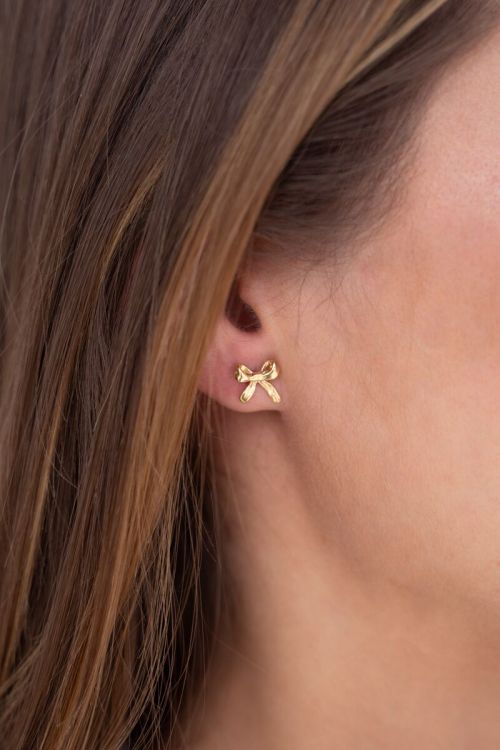 Ohrstecker mit kleinen Schleifen