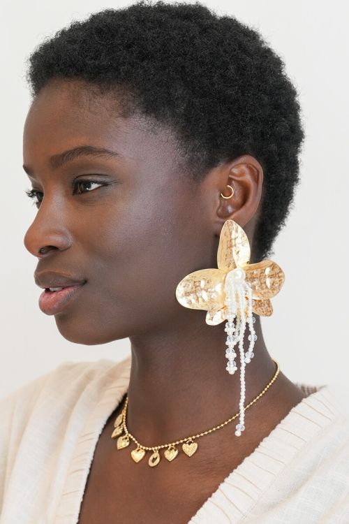 Statement earrings with flower and faux pearls | My Jewellery