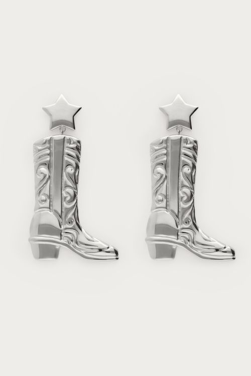 Statement drop earrings with western boots | My Jewellery