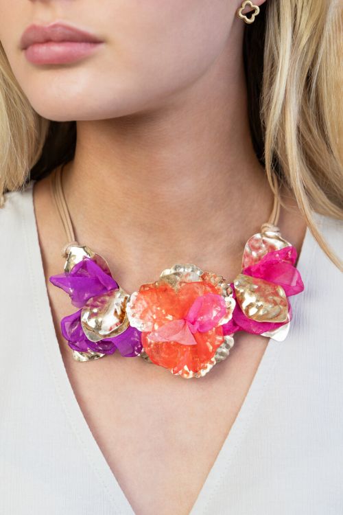 Statement necklace with silk flowers | My Jewellery