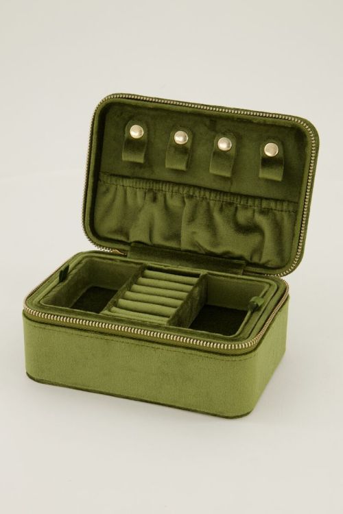 Vintage green velvet jewellery box | My Jewellery