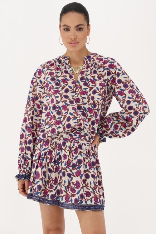 White blouse with floral print | My Jewellery