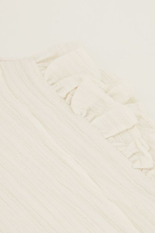 White crinkle top with ruffle | My Jewellery