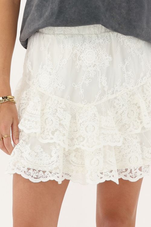 White short skirt with lace | My Jewellery