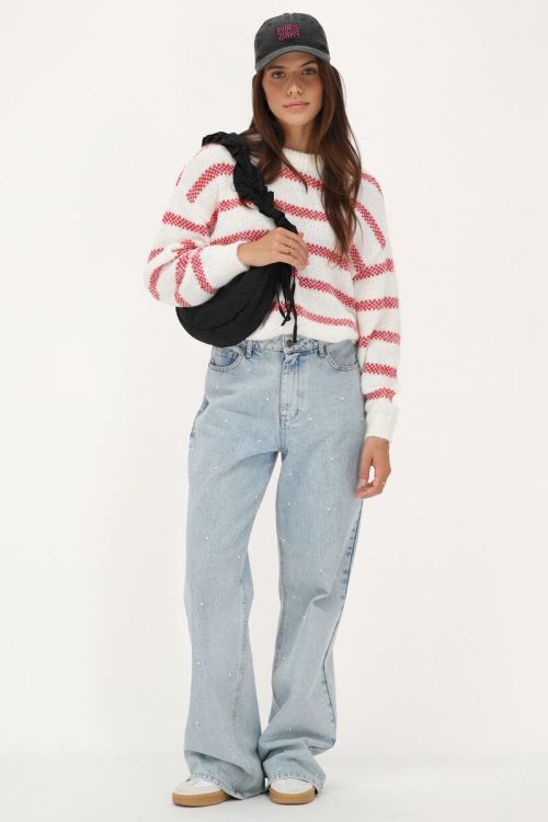 White oversized sweater with red stripes | My Jewellery