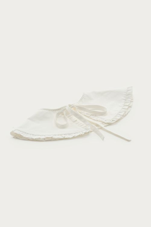 Witte popeline kraag met ruffle