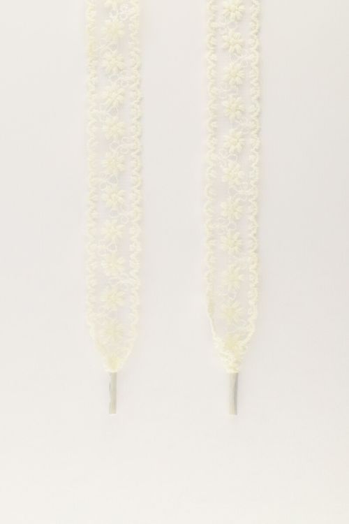 White shoelaces with lace details | My Jewellery