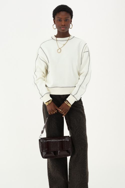 White sweatshirt with contrast stitching | My Jewellery
