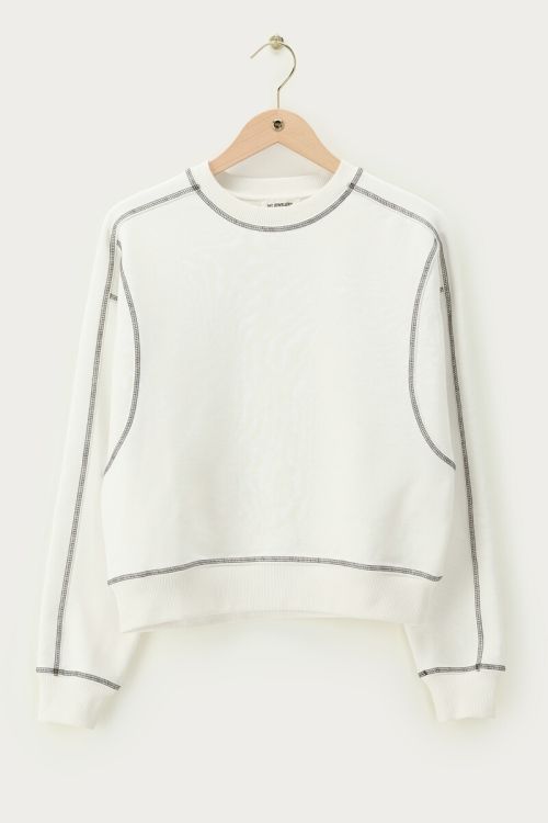 White sweatshirt with contrast stitching | My Jewellery