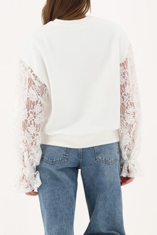 White sweater with lace sleeves | My Jewellery