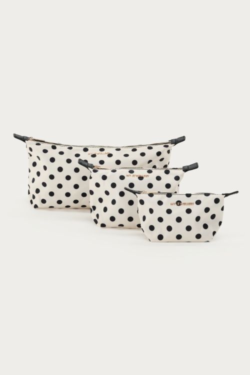 White toiletry bag set with polka dot | My Jewellery