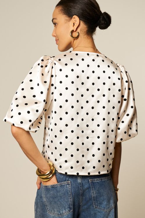 White top with black polka dot in satin look | My Jewellery