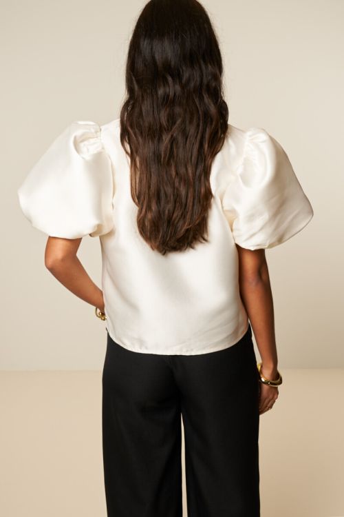 White top with short puff sleeves in satin look | My Jewellery