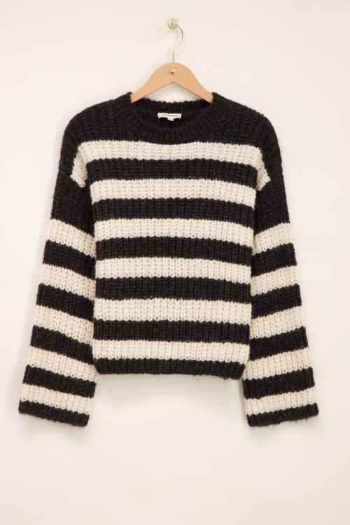 Black and white jumper with stripes