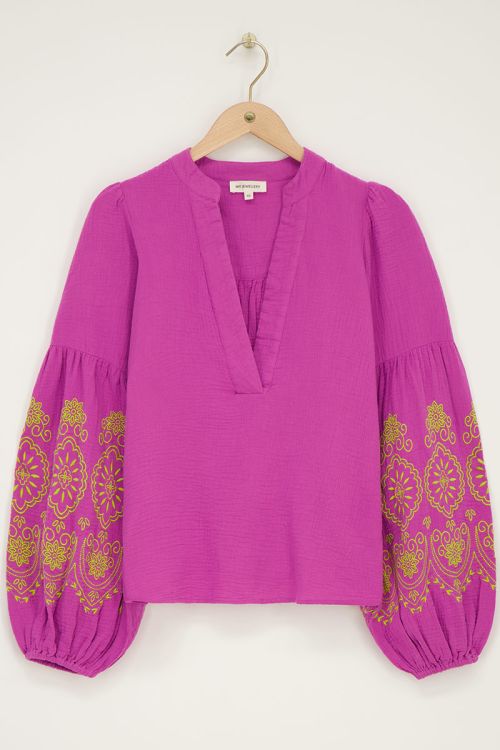 Purple embroidery blouse with V-neckline & puff sleeves | My Jewellery