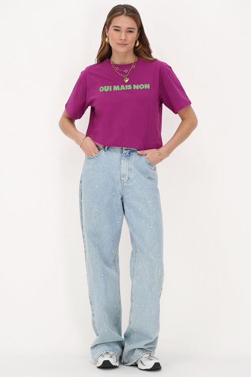 purple-t-shirt with green-oui-mais-non