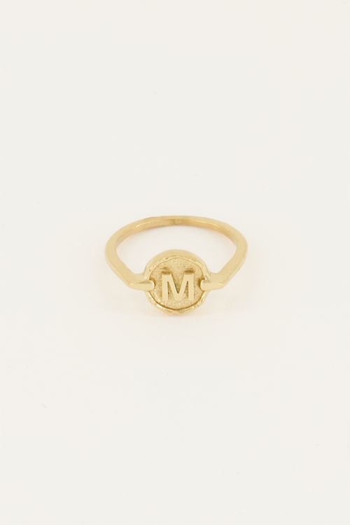 Ring met cirkel & initial