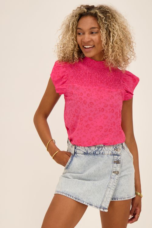 Roze bloemenprint top met smock & ruffles | My Jewellery