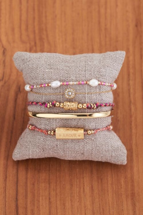 Souvenir rosa Armband-Set mit Perlen