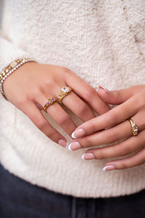 Vintage transparent crystal signet ring