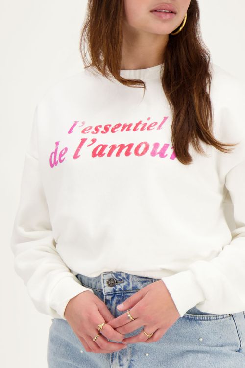 White sweatshirt l'essentiel de amour | My Jewellery