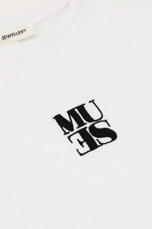 White T-shirt Muse | My Jewellery