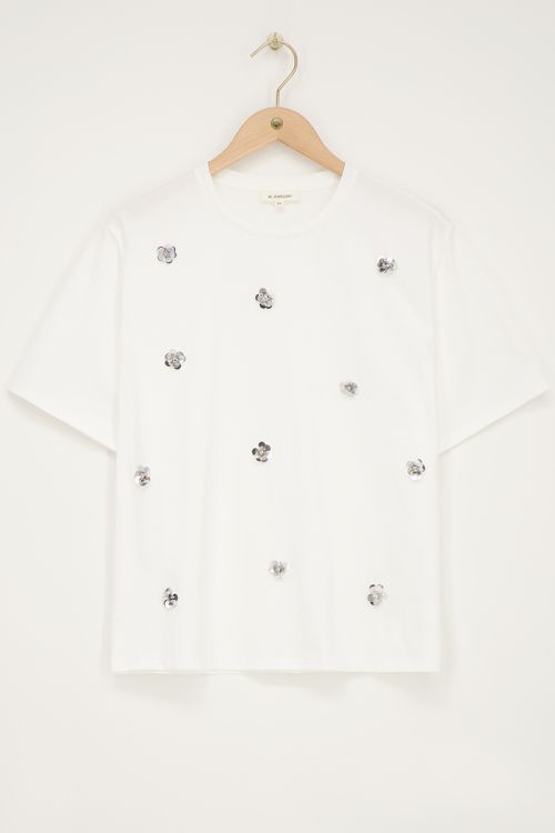 White T-shirt with silver 3D flowers | My Jewellery