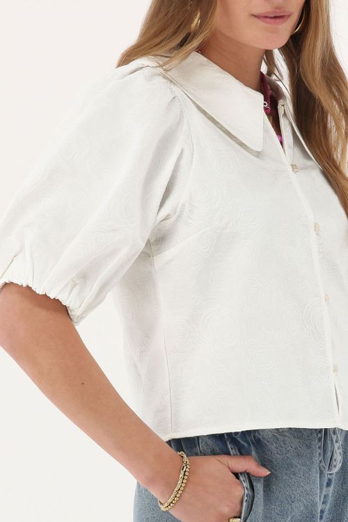 White top with puff sleeves and rose details | My Jewellery