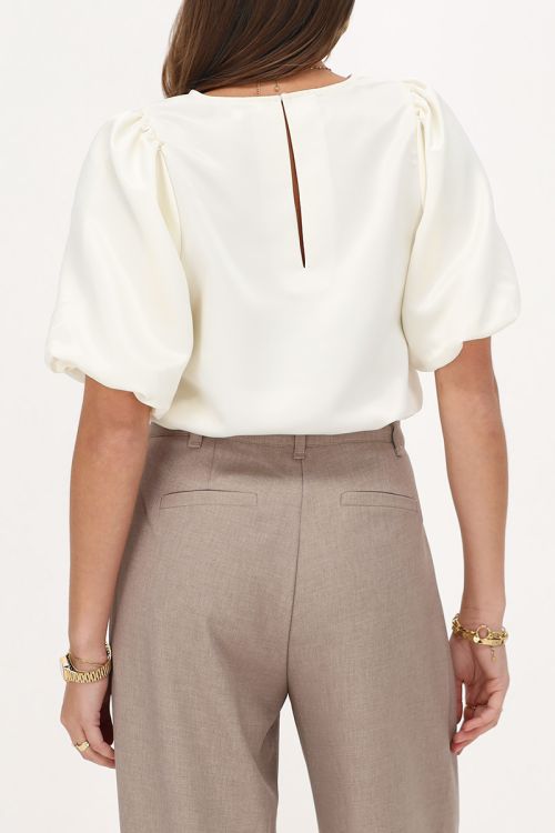 White top with puff sleeves | My Jewellery