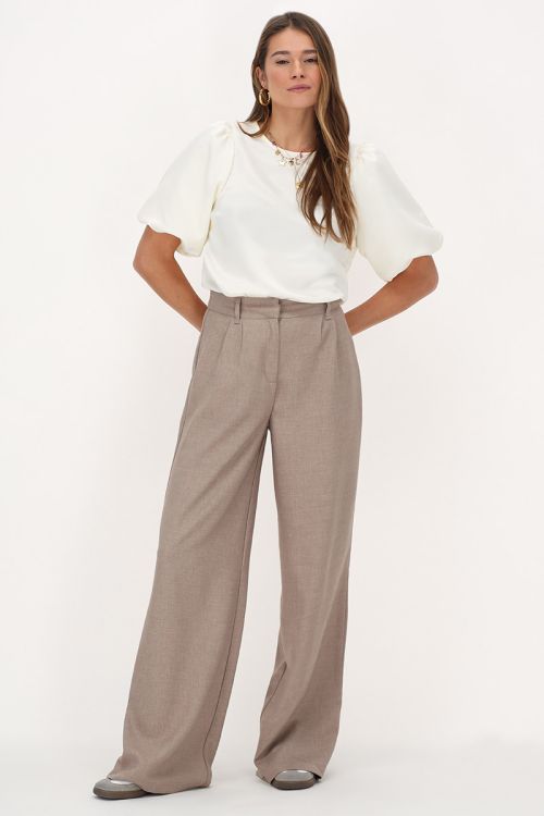White top with puff sleeves | My Jewellery