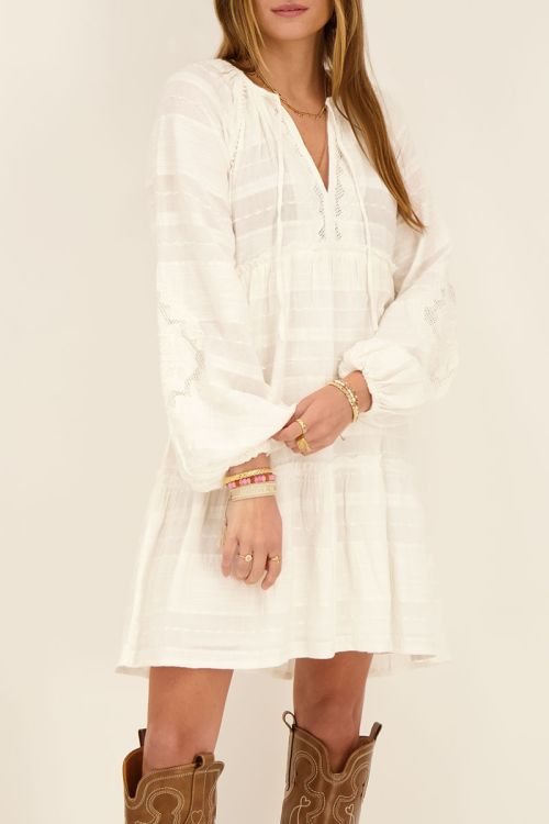 White dress with embroidered sleeves | My Jewellery