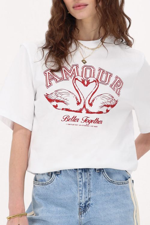 Wit T-shirt "Amour better together"