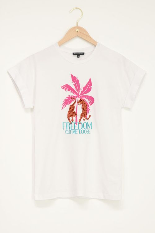 Wit t-shirt freedom cut me loose