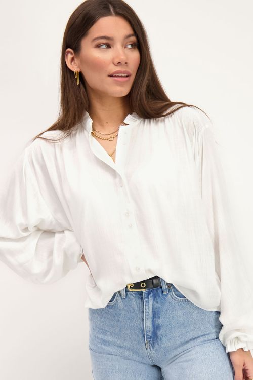 Witte blouse met wijdvallende mouwen | My Jewellery