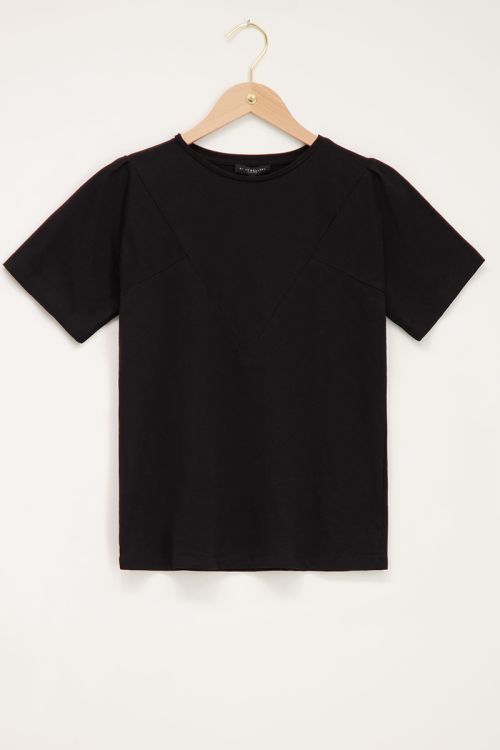 v shape black t shirt
