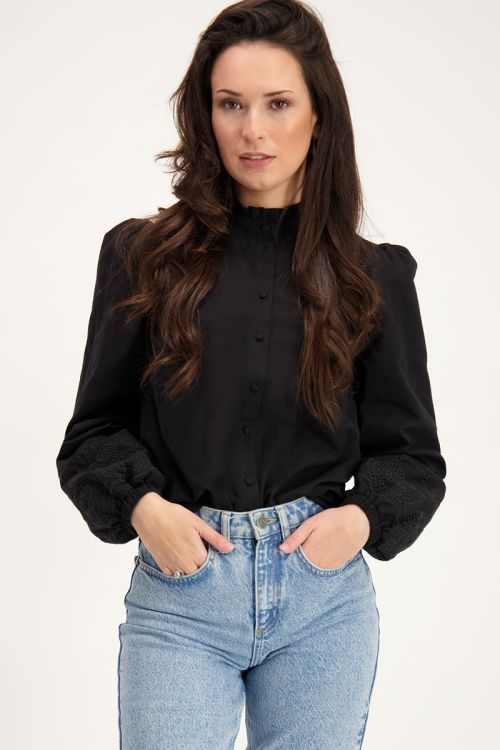 Zwarte blouse met embroidery mouwen | My Jewellery