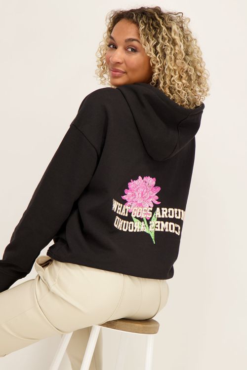 Zwarte hoodie what goes | My Jewellery