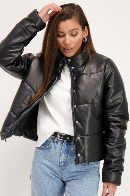 Zwarte leatherlook puffer jacket | My Jewellery